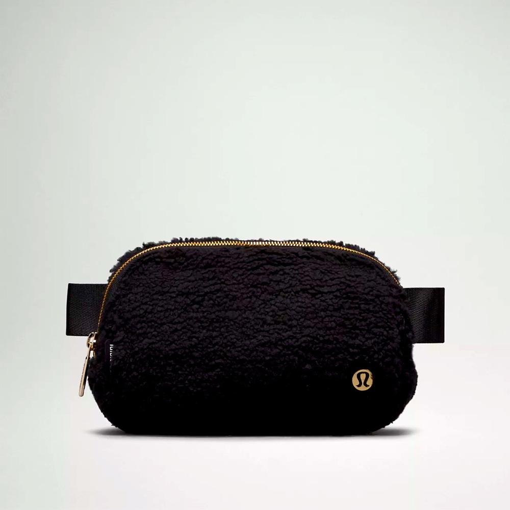 Lululemon Everywhere Fleece Belt Bag